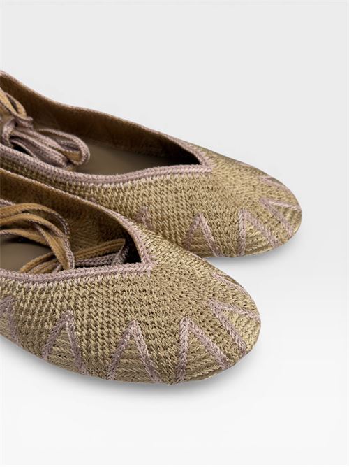 Scarpe da donna ballerine beige con lacci alla schiava e ricami MORMORA | F2554826WEAVENUDE